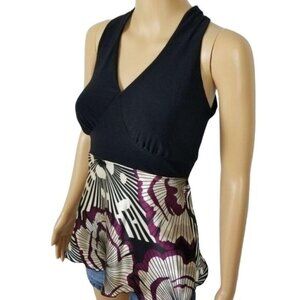 Studio Y Sleeveless Halter Top Blouse Size M V-Neck Floral Tie‎ Waist Open Back